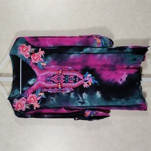 7131 Calesas fuchsia & green floral embroidered tunic S